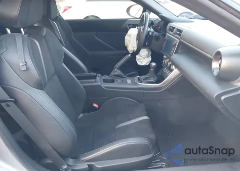 2023 Toyota Gr86 Premium z USA, uszkodzony, nr VIN JF1ZNBF15P8763587